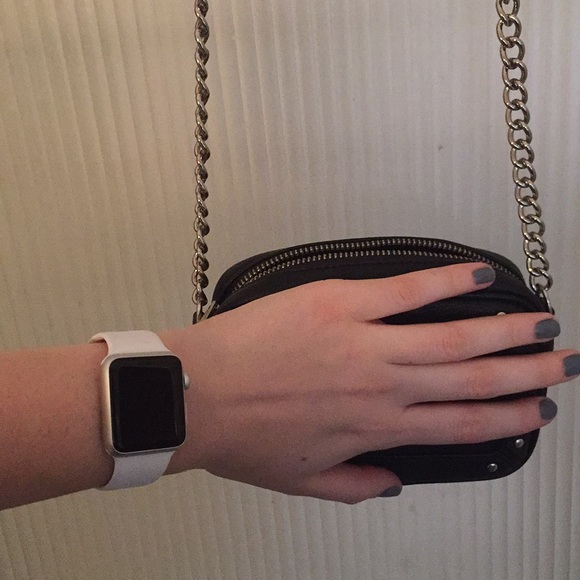 🖤 Mini Express Crossbody 🖤 - Picture 6 of 6